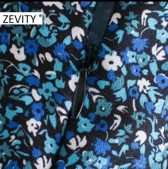 Blue Ditsy Floral Mini Ruched Dress - Picture 7 of 9